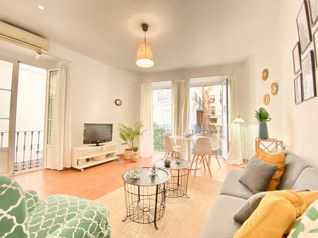 Superb Apartment In Downtown Of Sevilla ,Parking Optional, Top !! Dış mekan fotoğraf